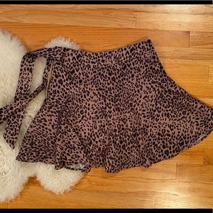 Leopard skirt